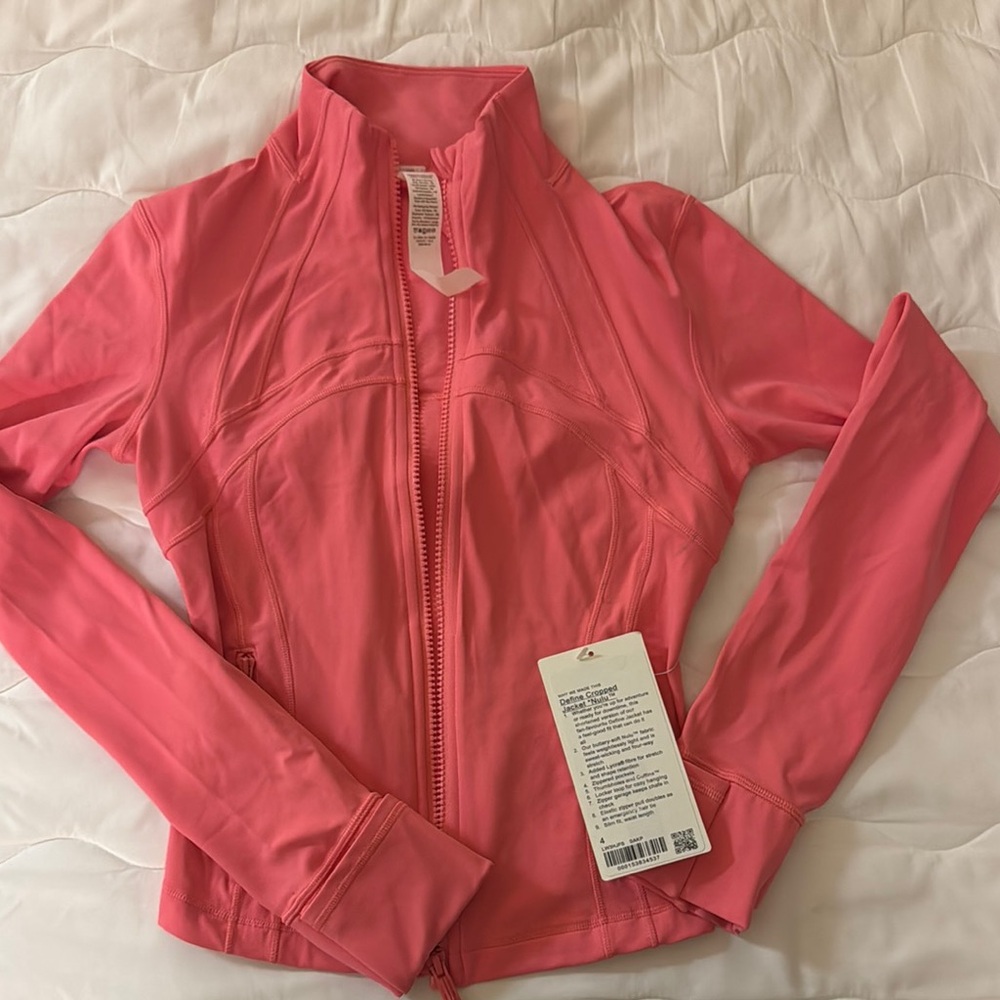 Lululemon Pink cropped Jacket nulu